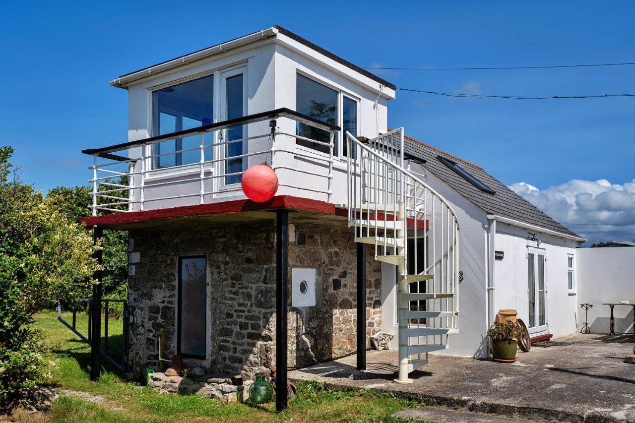 Finest Retreats - The Watchtower At Western Watch Lower Boscaswell 외부 사진